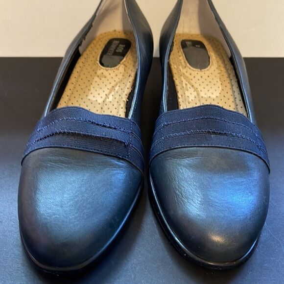 Women’s Ross Hommerson Leather Pumps - Picture 4 of 8